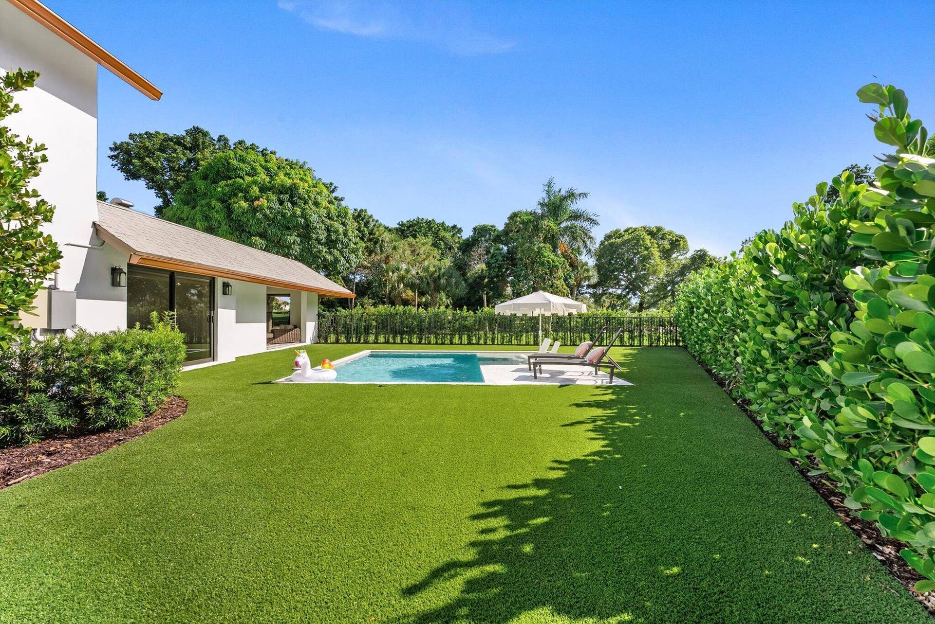 4456 HICKORY Drive, Palm Beach Gardens, FL 33418 Pool & Side Yard