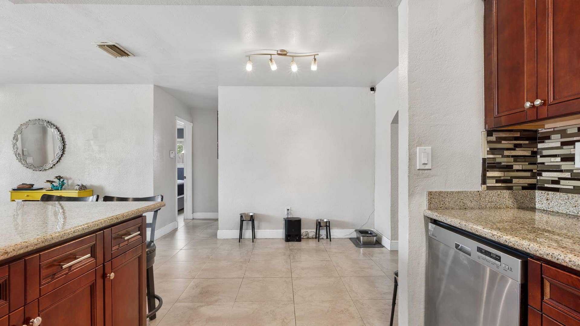 6311 LIBERTY Street, Hollywood, FL 33024 18-web-or-mls-DSC00287