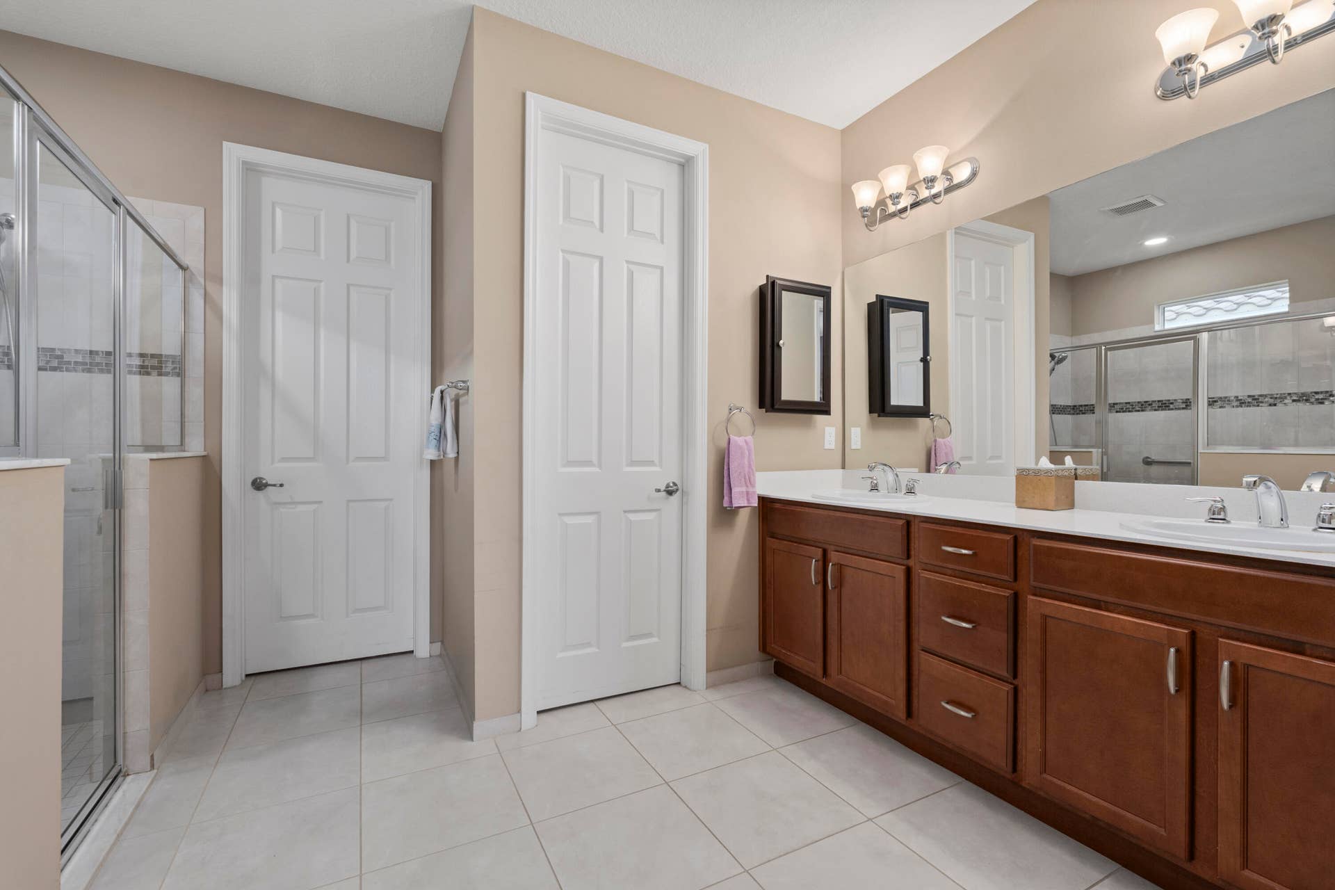 42-print-Primary Bathroom - Dual Vanity