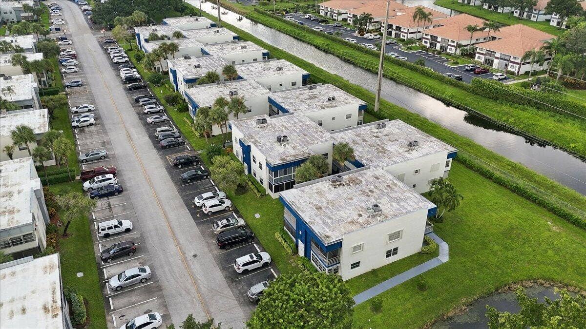 09-DJI_20261008114117_0480_D