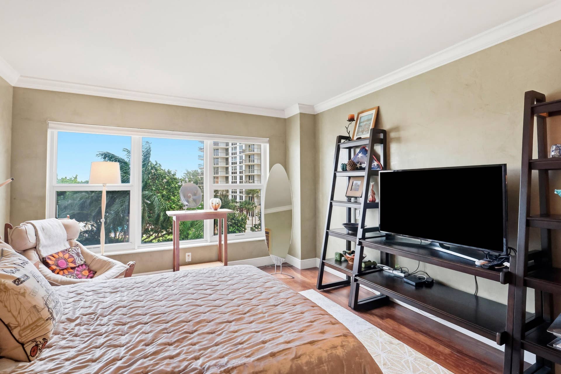 875 E CAMINO REAL, #4D, Boca Raton, FL 33432 018_0E2A2401_with_tv