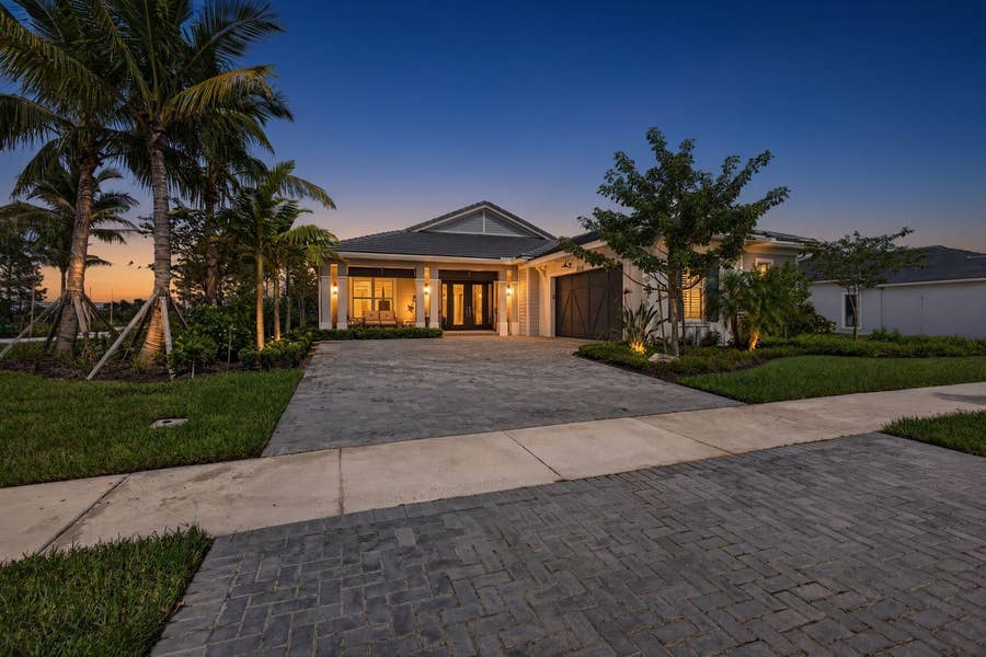 Property photo for 10136 Timber Creek Way, Palm Beach Gardens, FL