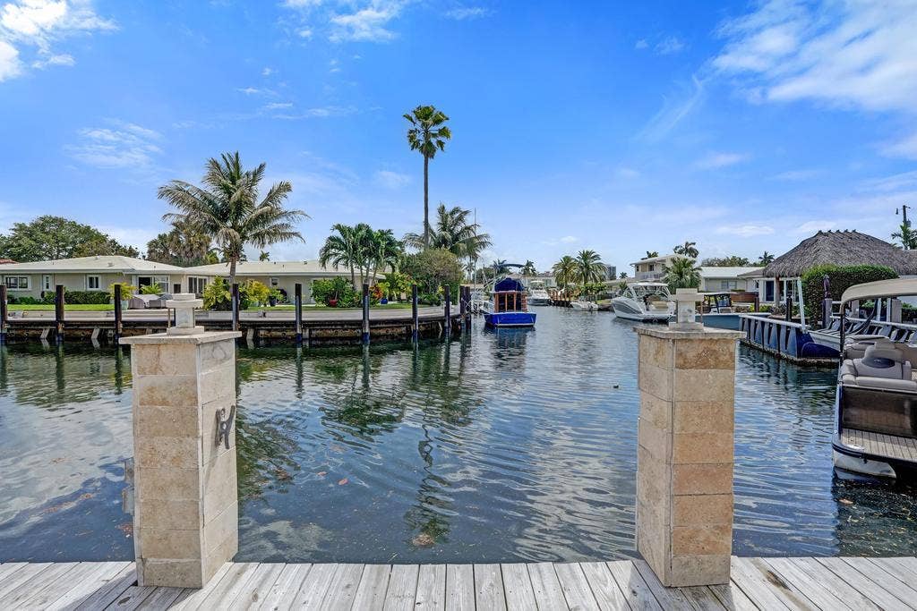 1004 NE 26TH Avenue, Pompano Beach, FL 33062 48