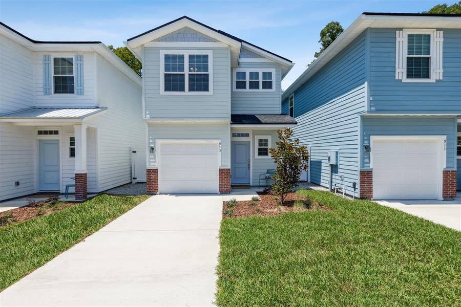 Property photo for 913 S 7TH Street, Fernandina Beach, FL