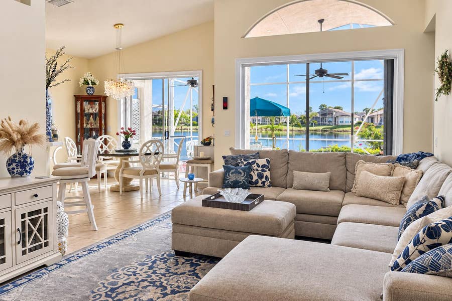 Property photo for 360 NW SUNVIEW Way, Port St Lucie, FL