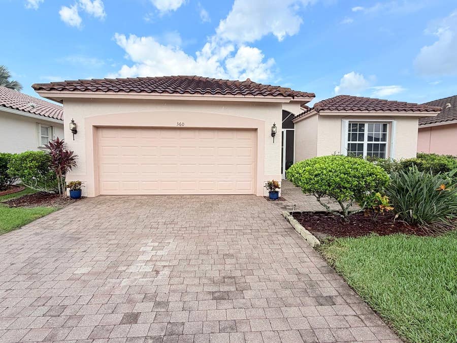 Property photo for 360 NW SUNVIEW Way, Port St Lucie, FL