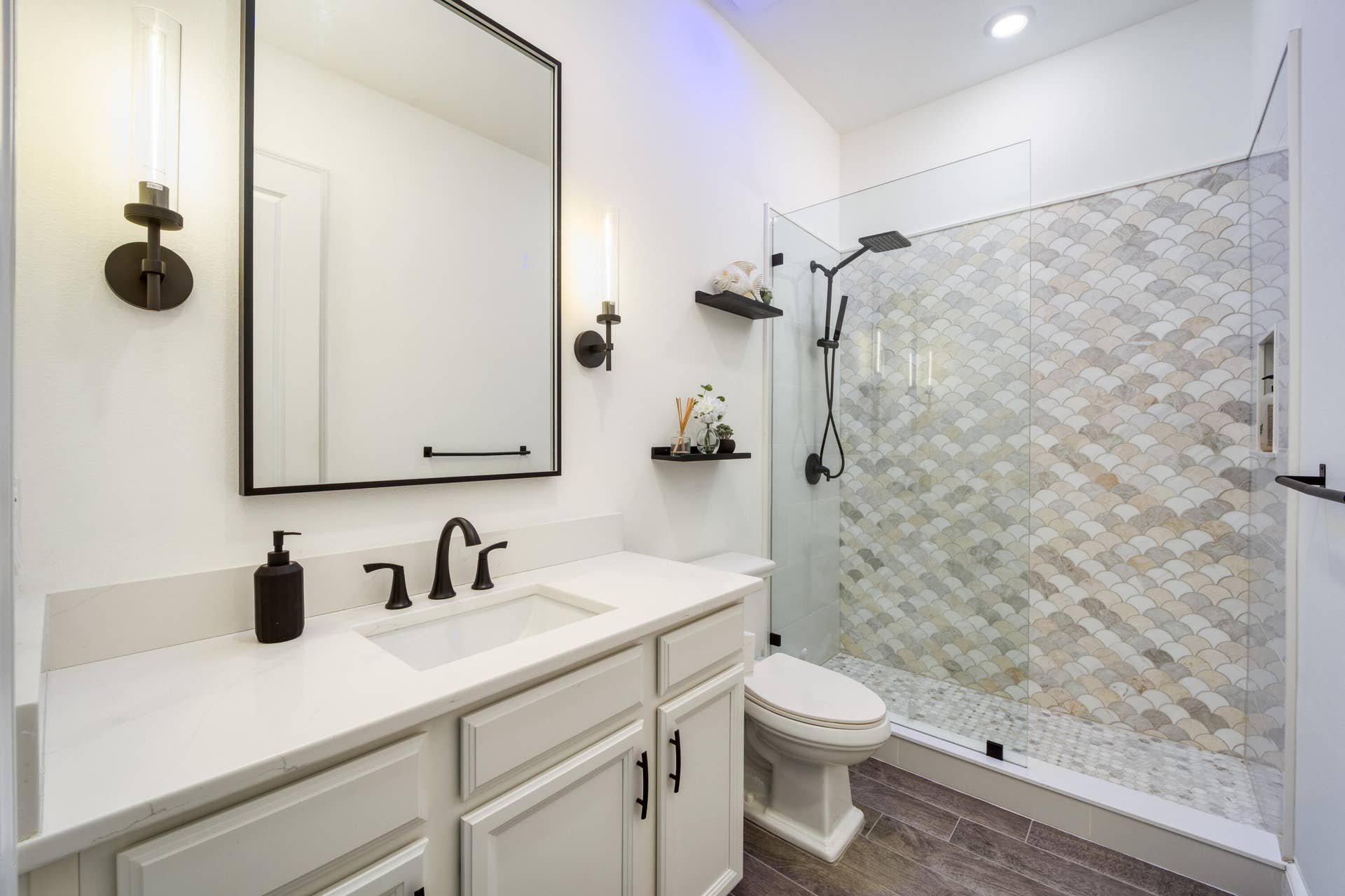 12849 SW Barelli Court, Port St Lucie, FL 34987 Guest Bathroom