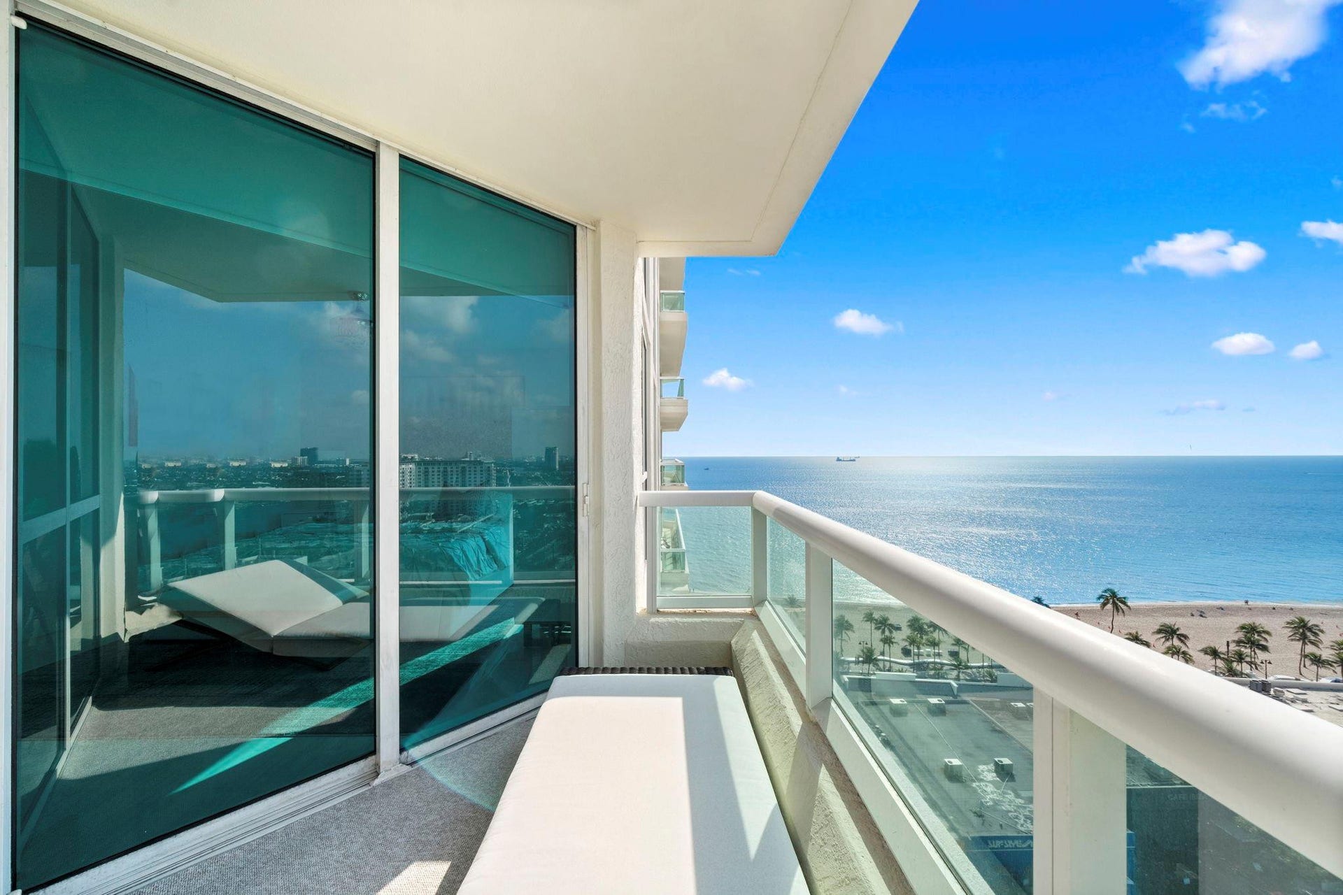 Balcony2
