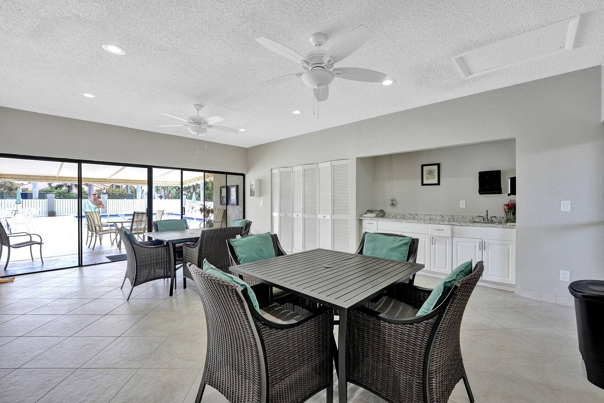 072 clubhouse 3