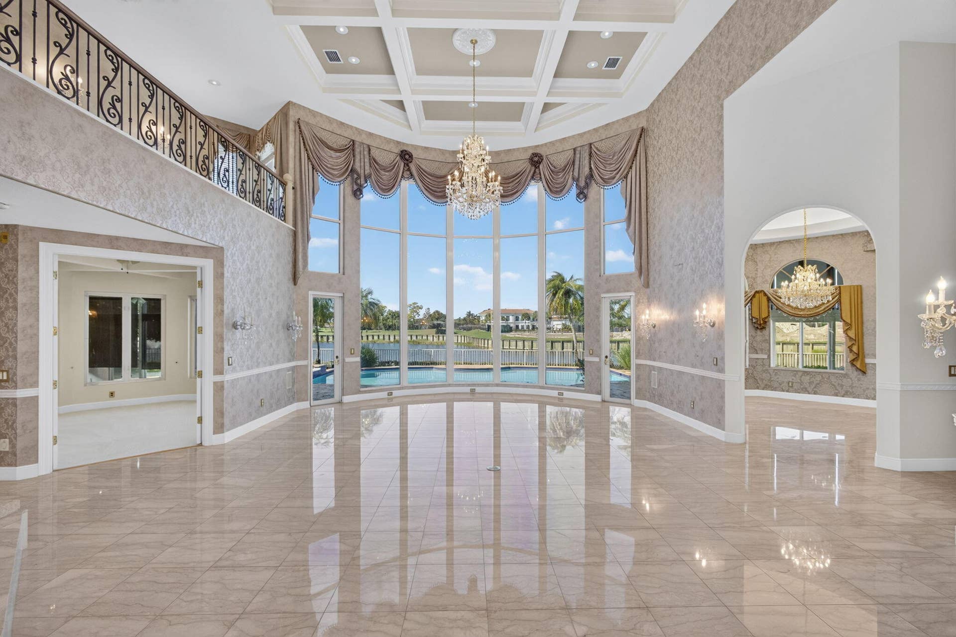 10248 Heronwood Lane, West Palm Beach, FL 33412 Living Room