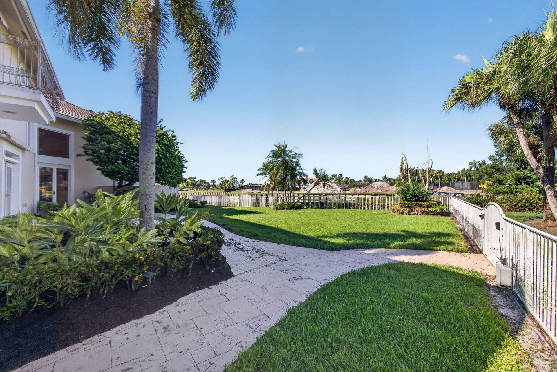 10248 Heronwood Lane, West Palm Beach, FL 33412 Side Area