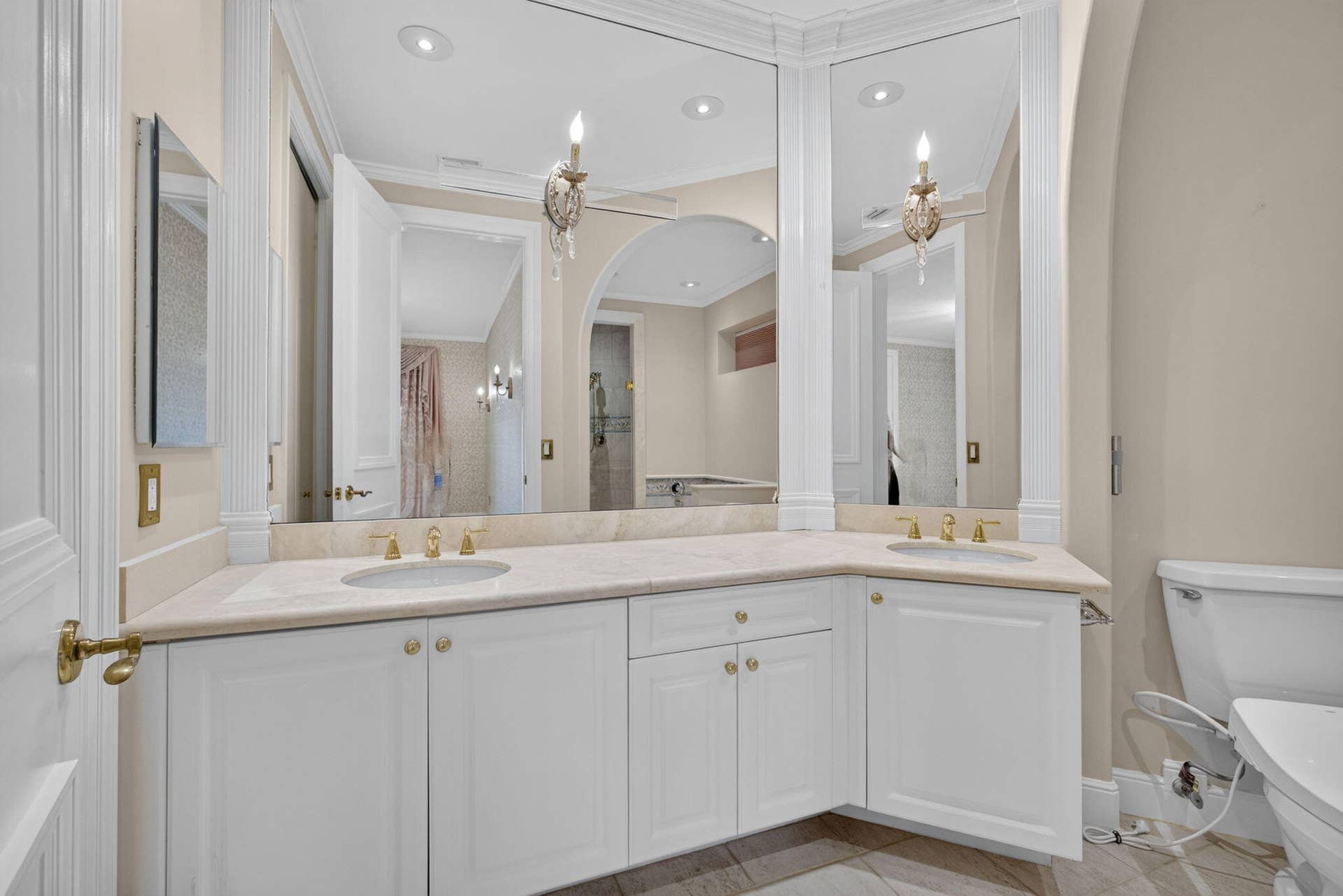 10248 Heronwood Lane, West Palm Beach, FL 33412 Guest Bathroom