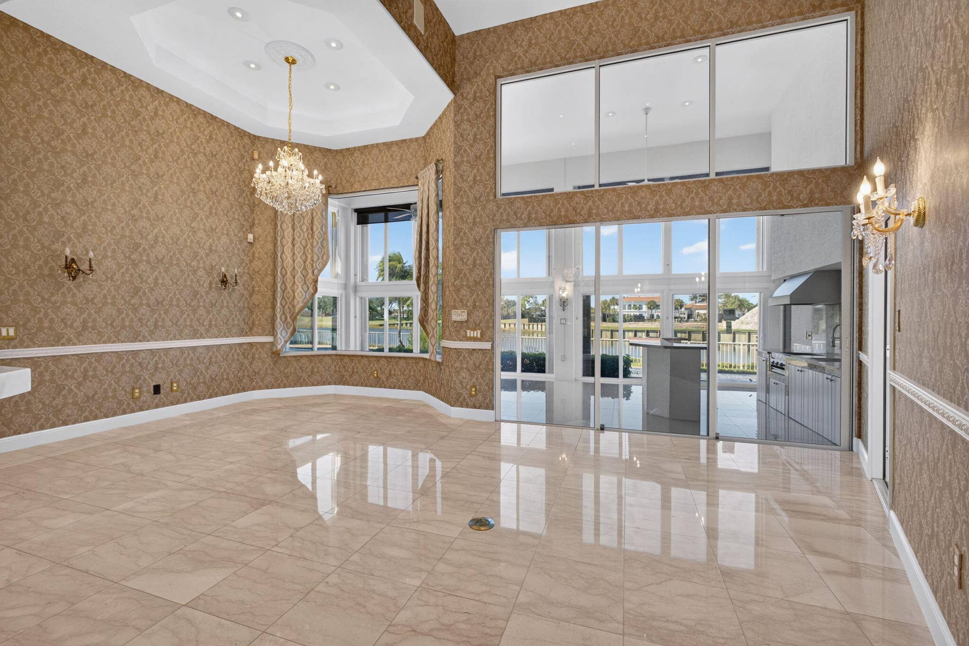 10248 Heronwood Lane, West Palm Beach, FL 33412 Family Room