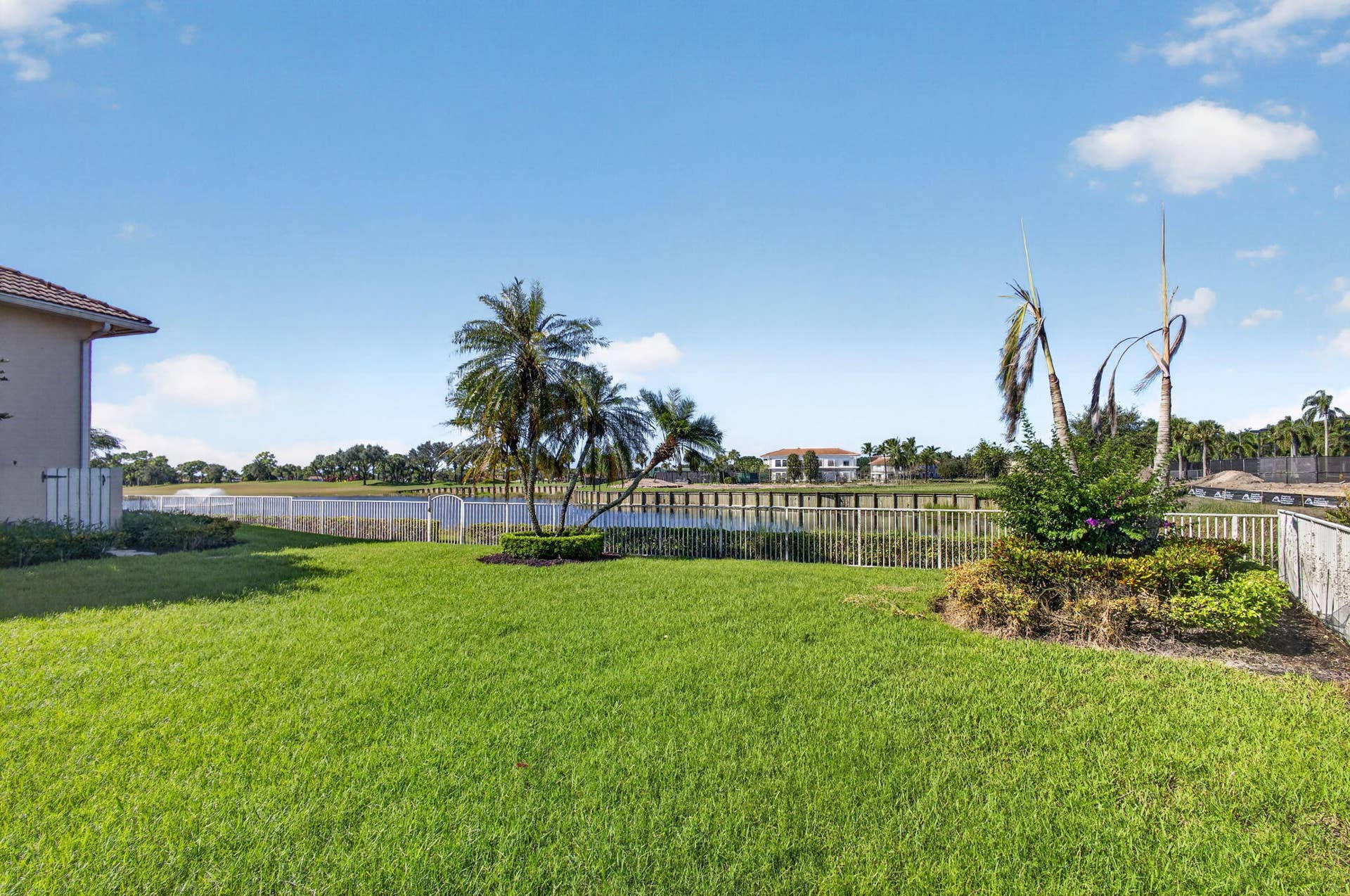 10248 Heronwood Lane, West Palm Beach, FL 33412 Side Yard
