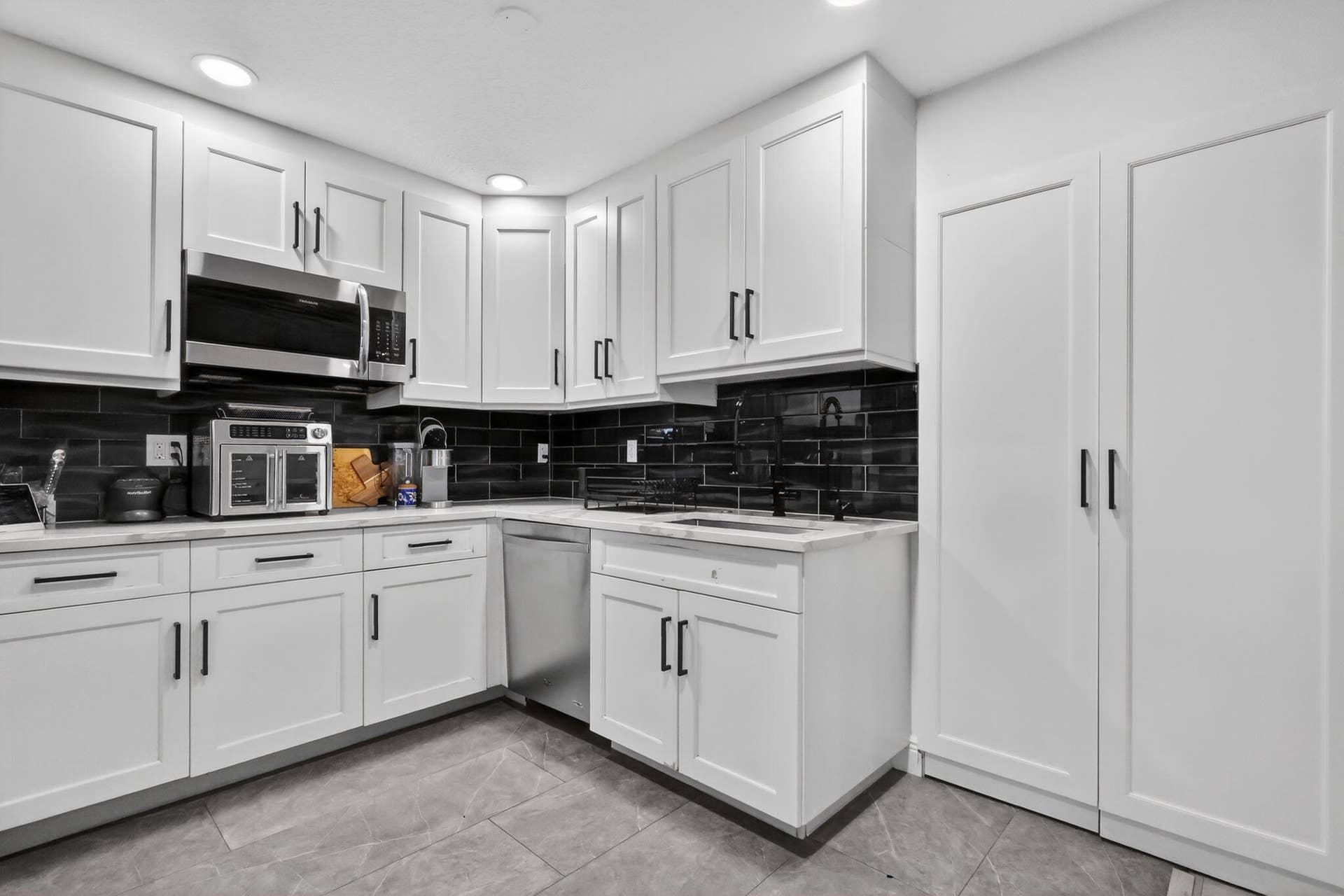 1691 W 26th Court, Riviera Beach, FL 33404 26-web-or-mls-F14A8693