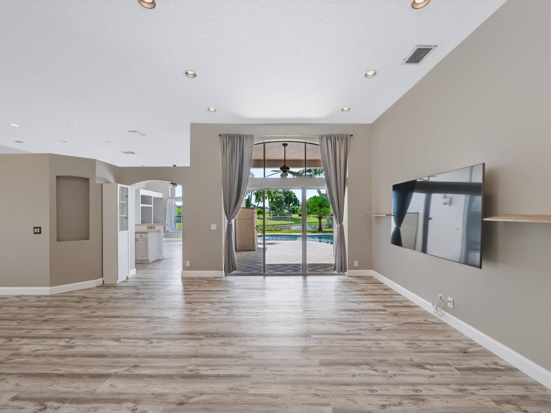 5574 Bermuda Dunes Circle, Lake Worth, FL 33463 6-print-5574-bermuda-dunes-circle-lake-w