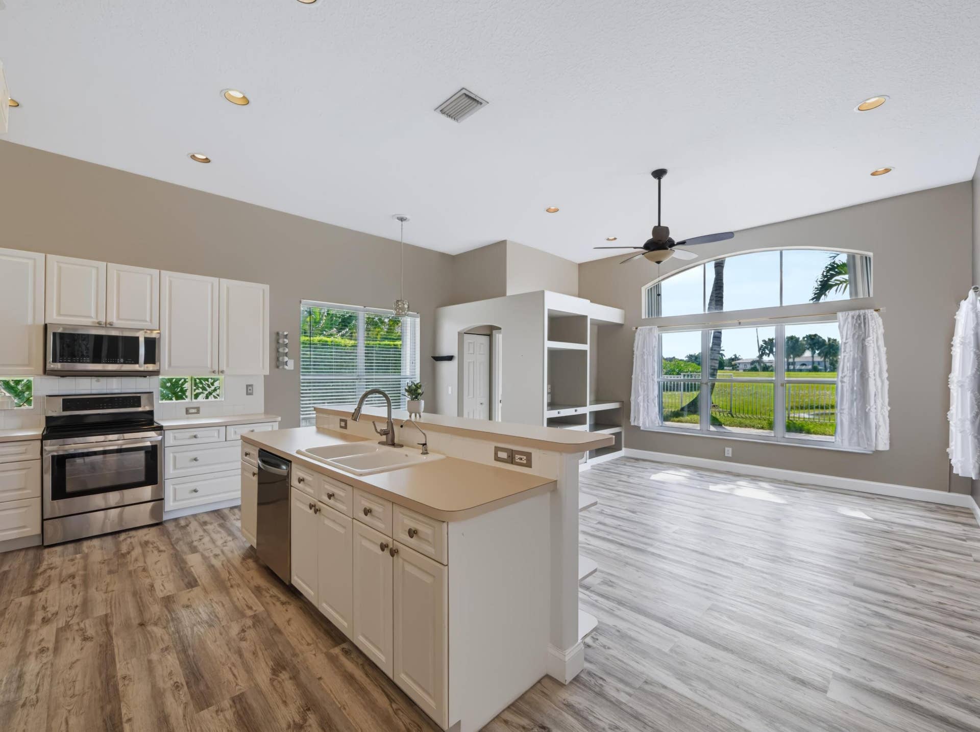 5574 Bermuda Dunes Circle, Lake Worth, FL 33463 8-print-5574-bermuda-dunes-circle-lake-w