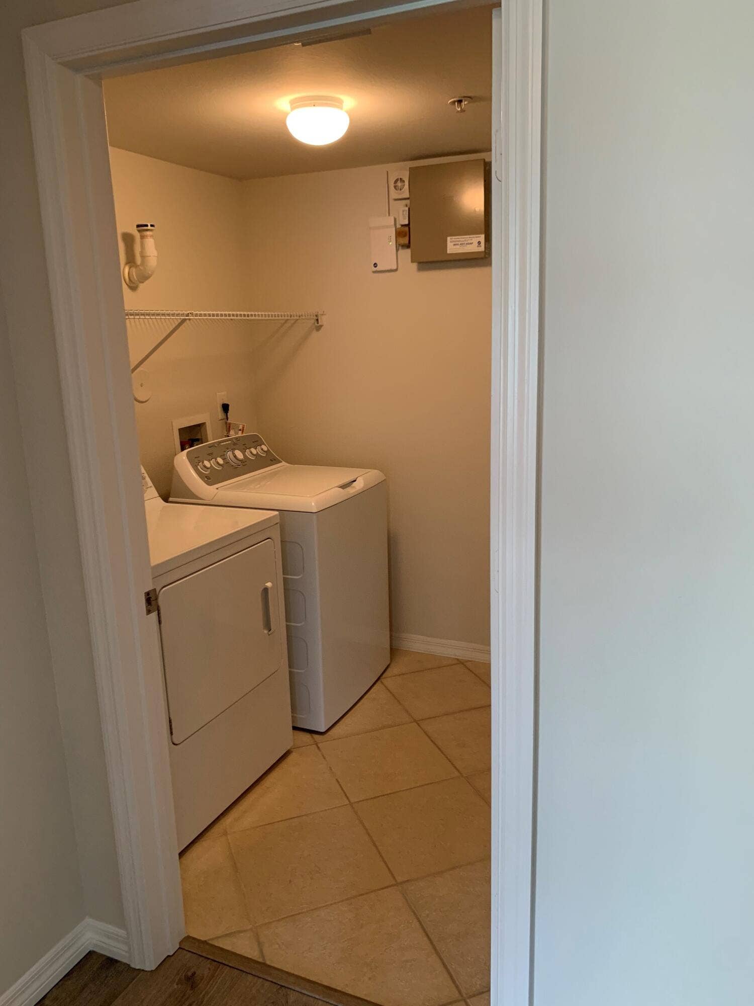 Laundry Rm