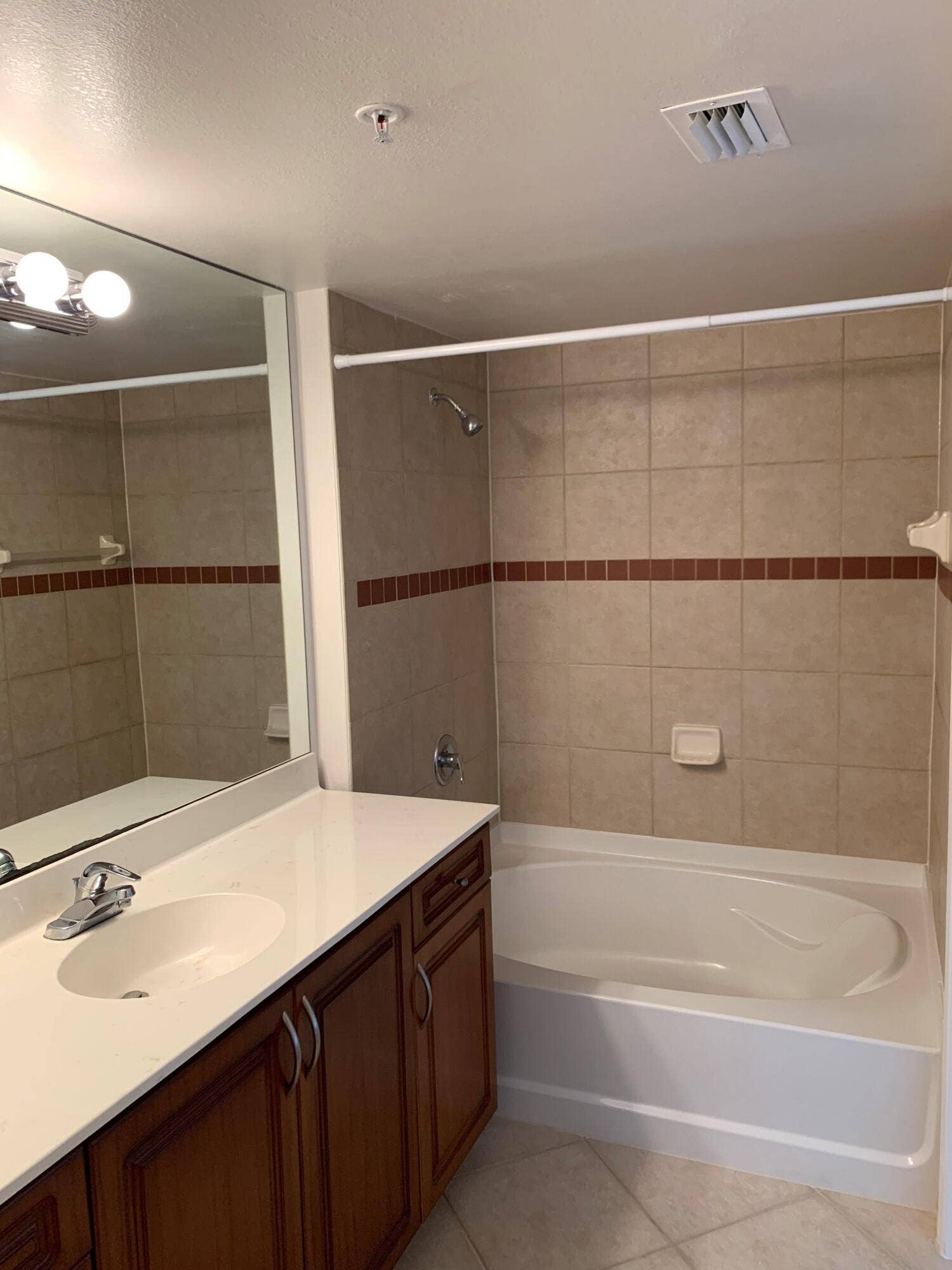 Bathroom shower & Vanity