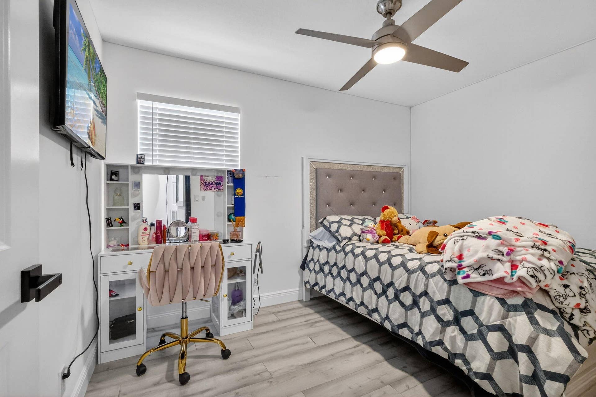 1691 W 26TH Court, Riviera Beach, Riviera Beach, FL 33404 4-web-or-mls-F14A8570