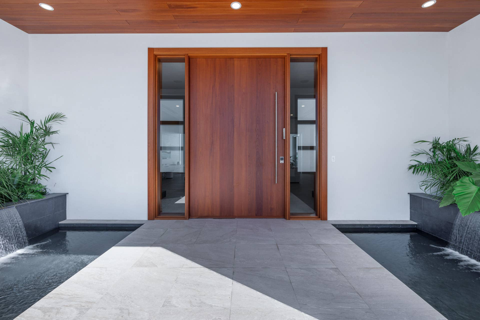 245 Chalk Sound Drive, Entrance