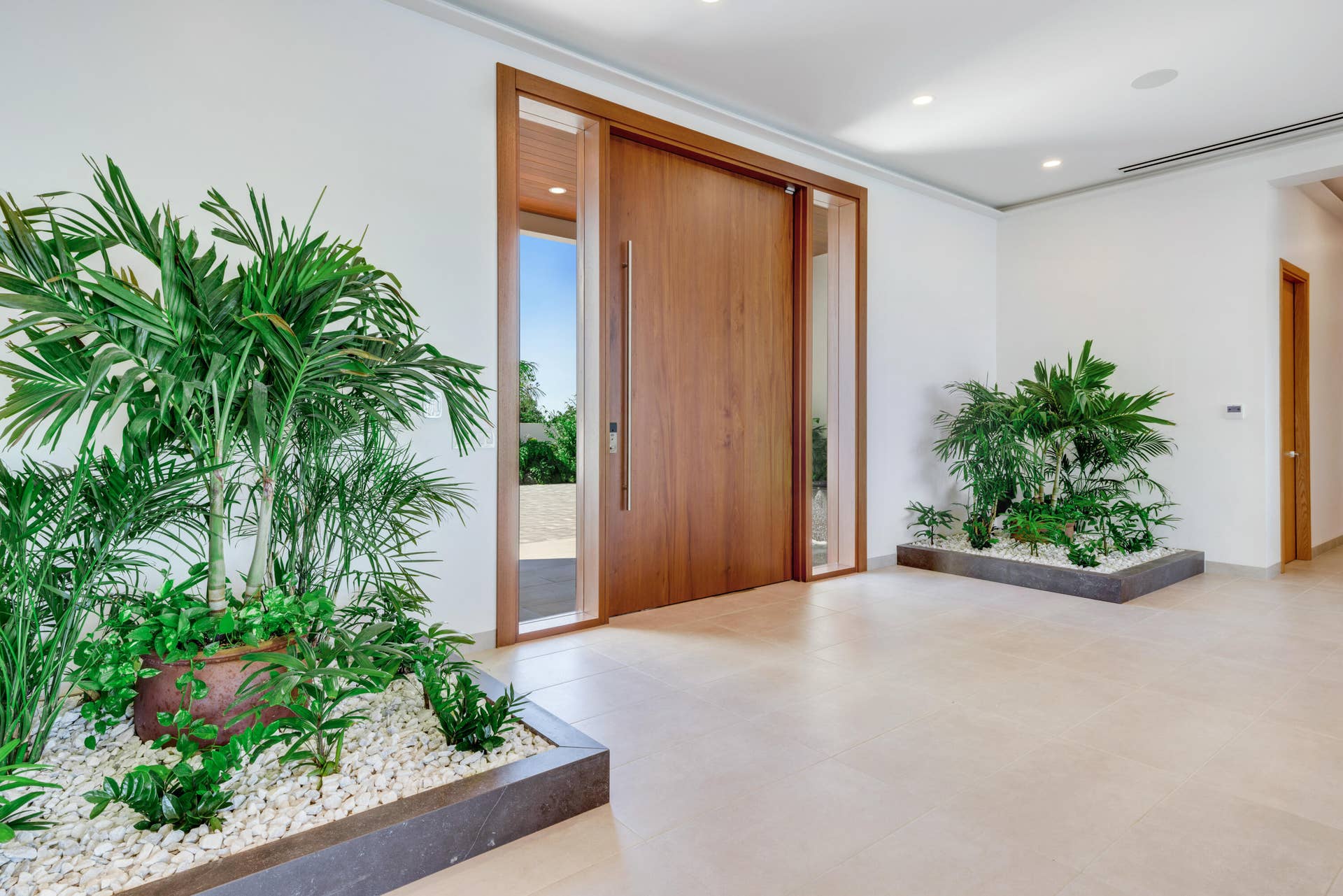 245 Chalk Sound Drive, Entrance
