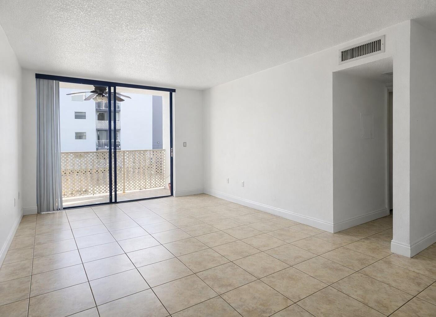 8185 NW 7TH Street, #214, Miami, Miami, FL 33126 Photo 3