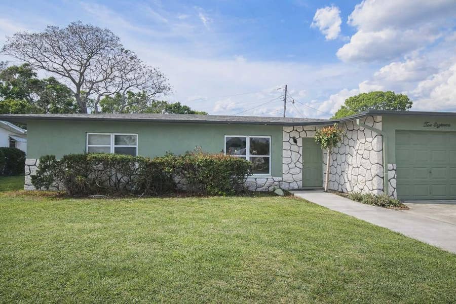 Property photo for 218 OLIVE Avenue, Port St Lucie, FL