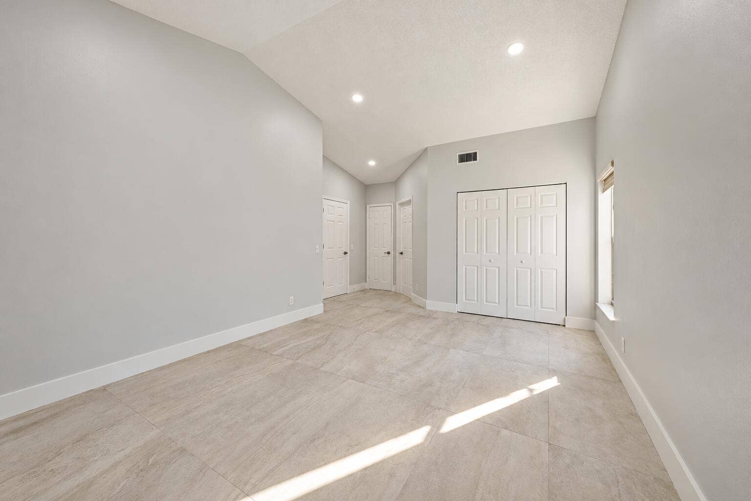 1185 Wild Cherry Ln_13