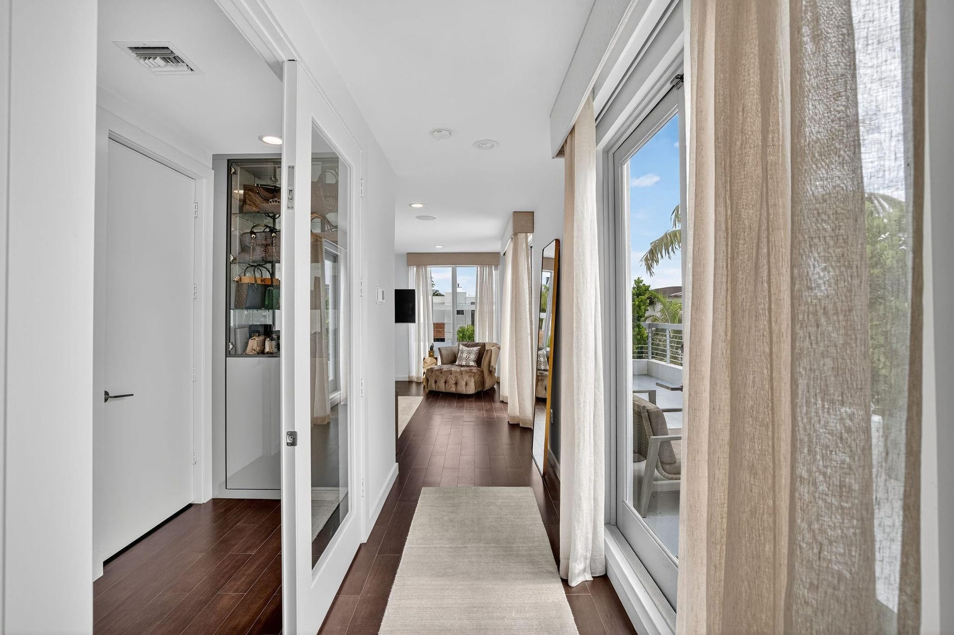 2401 N ATLANTIC Boulevard, Fort Lauderdale, Fort Lauderdale, FL 33305 Photo 7