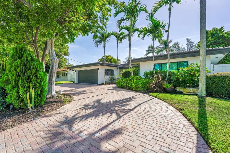 Property photo for 956 SE 10th Court, Pompano Beach, FL