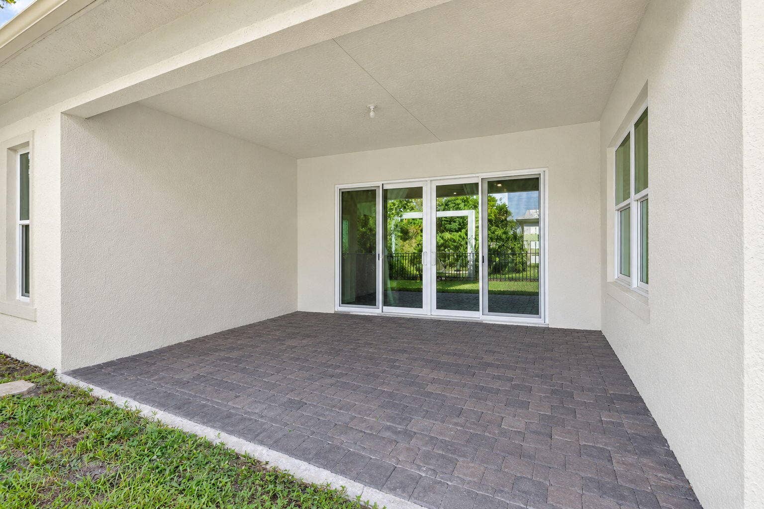 9228 Greenspire Lane, Lake Worth, FL 33467 49-web-or-mls-furniture removed (2)