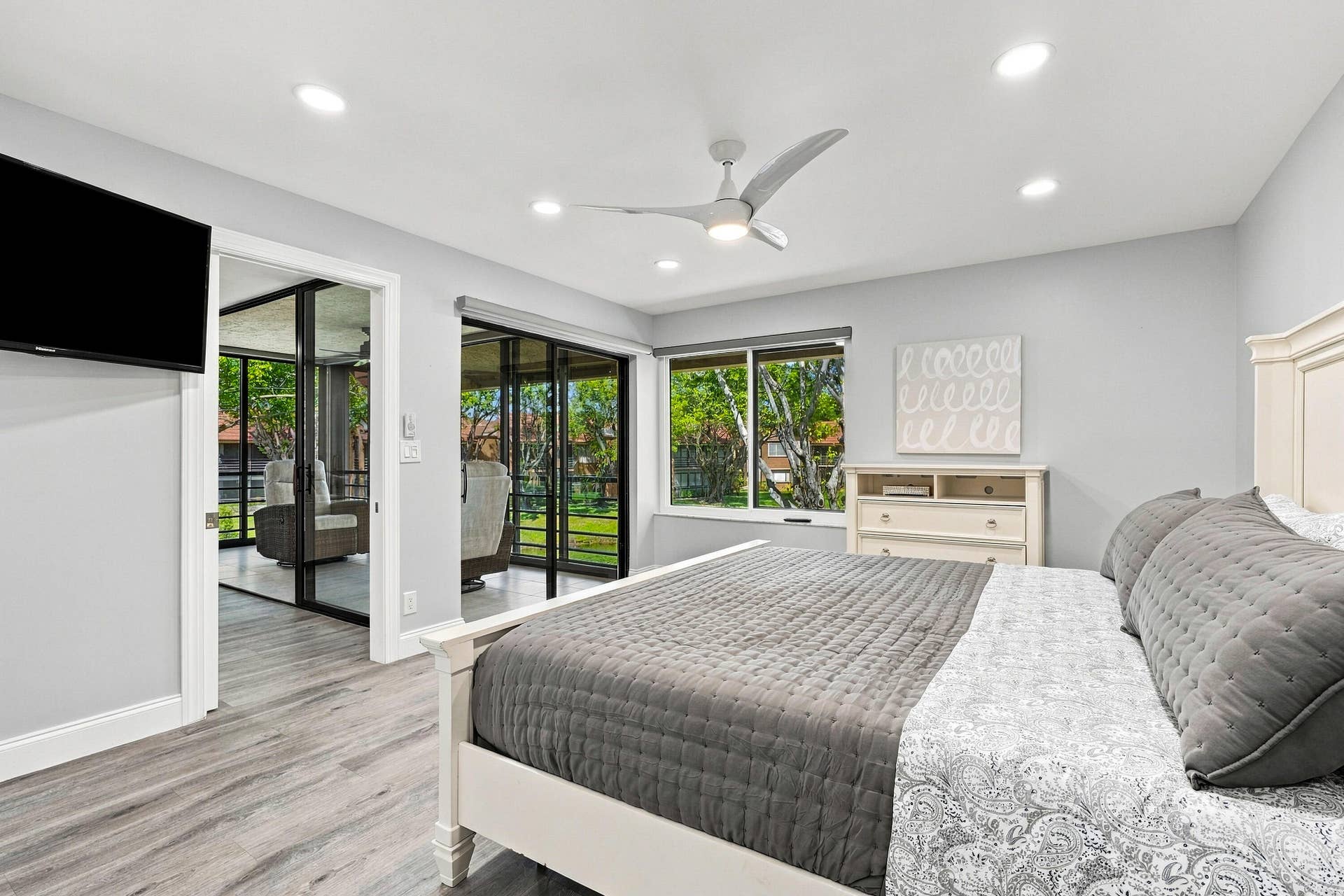 11172 GREEN LAKE Drive, #203, Boynton Beach, FL 33437 06_dsc06031_with_tv