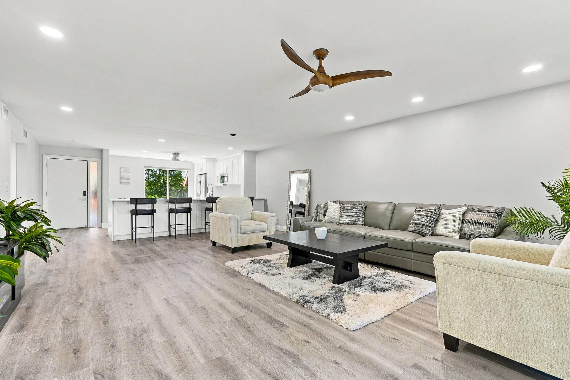 11172 GREEN LAKE Drive, #203, Boynton Beach, FL 33437 03_dsc06001