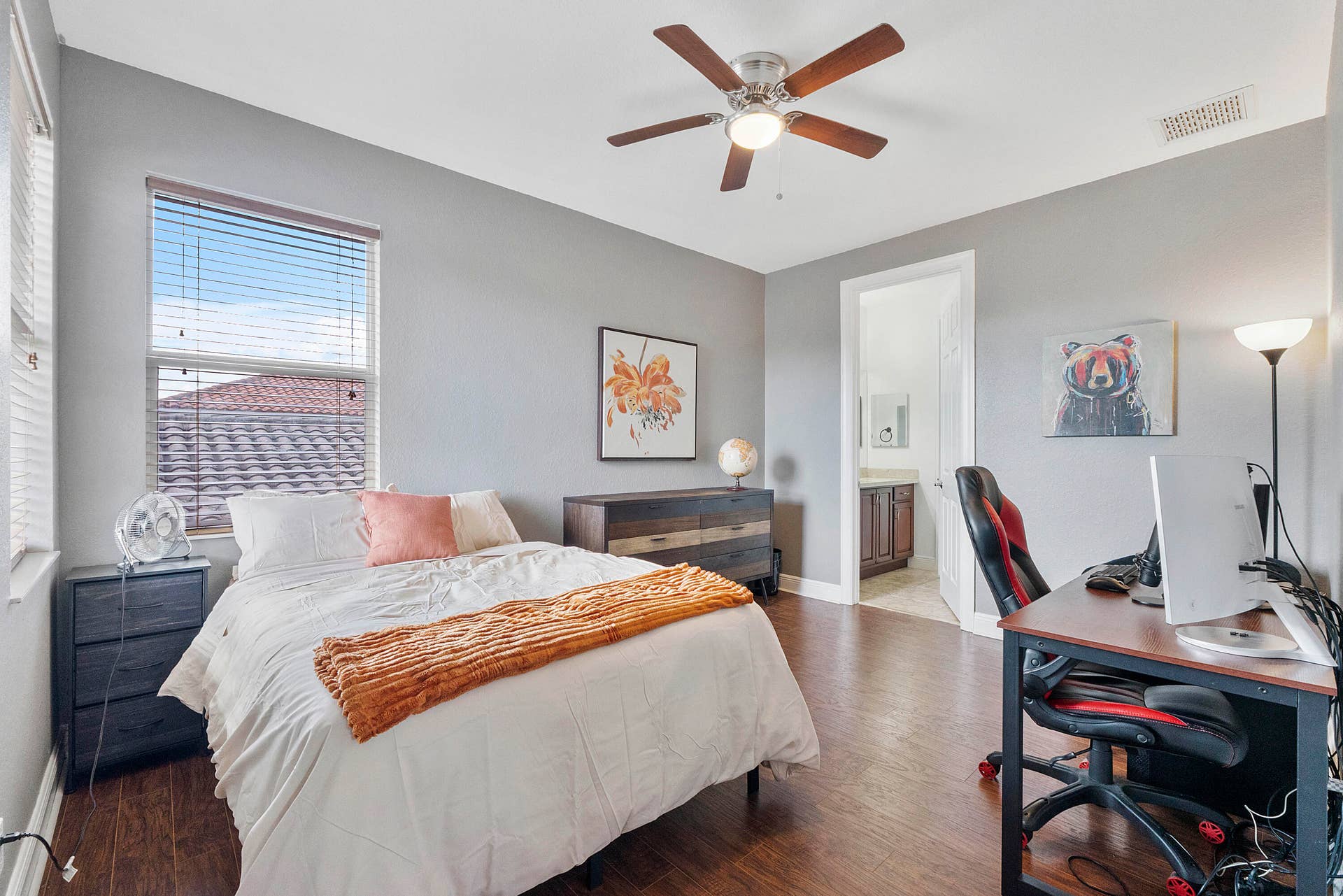 8376 Nw 121st Way_050