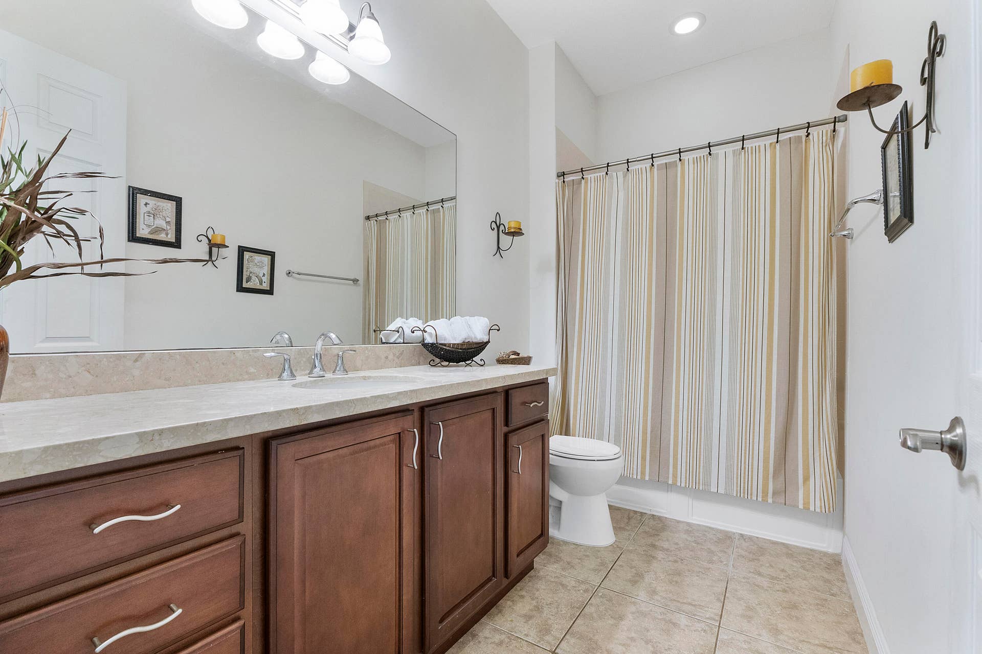 8376 Nw 121st Way_038
