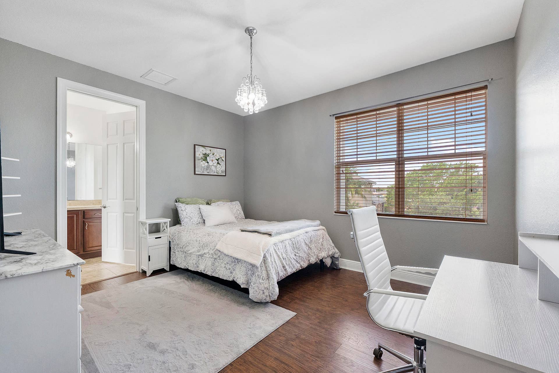 8376 Nw 121st Way_048