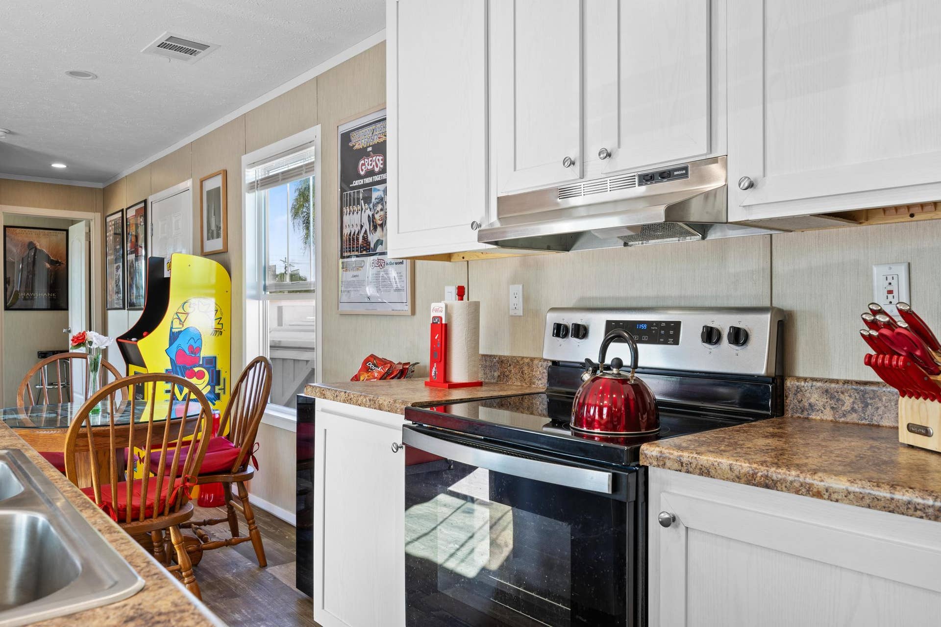8948 Oak Street, Boynton Beach, FL 33436 08-Kitchen