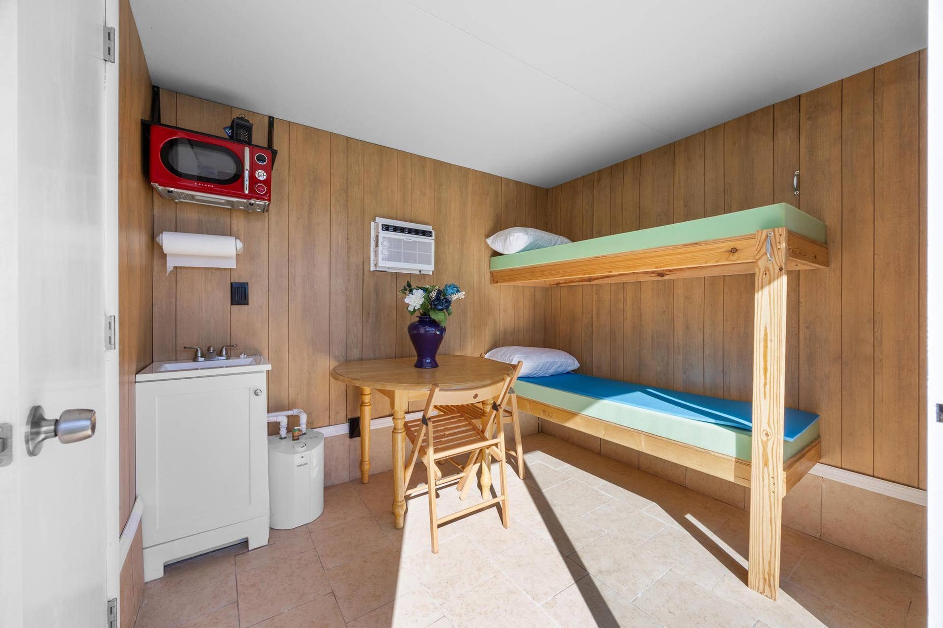 8948 Oak Street, Boynton Beach, FL 33436 30-Cabana-Guest-Room