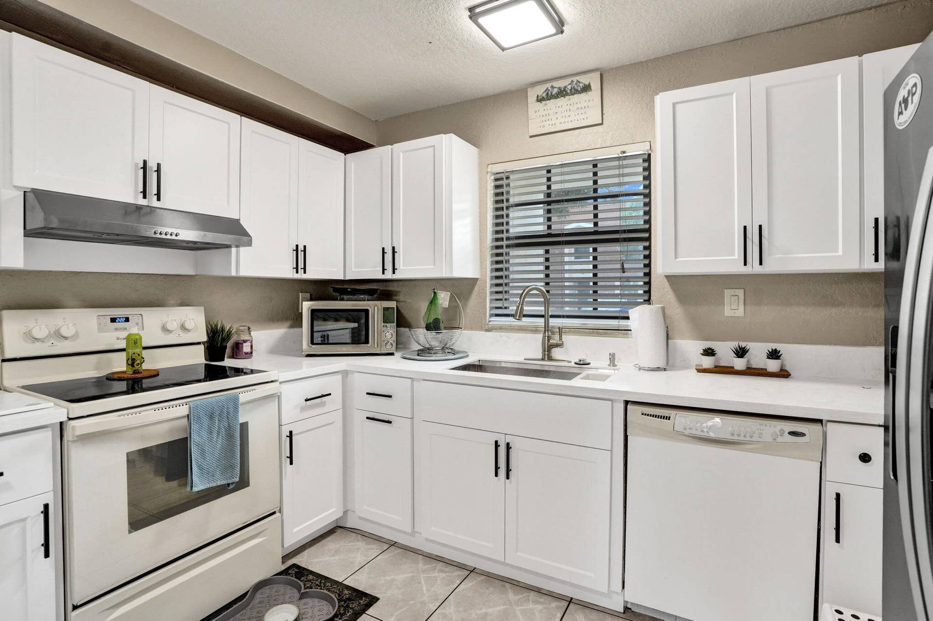 178 NW 115th Terrace, Plantation, FL 33325 42-web-or-mls-DSC08906