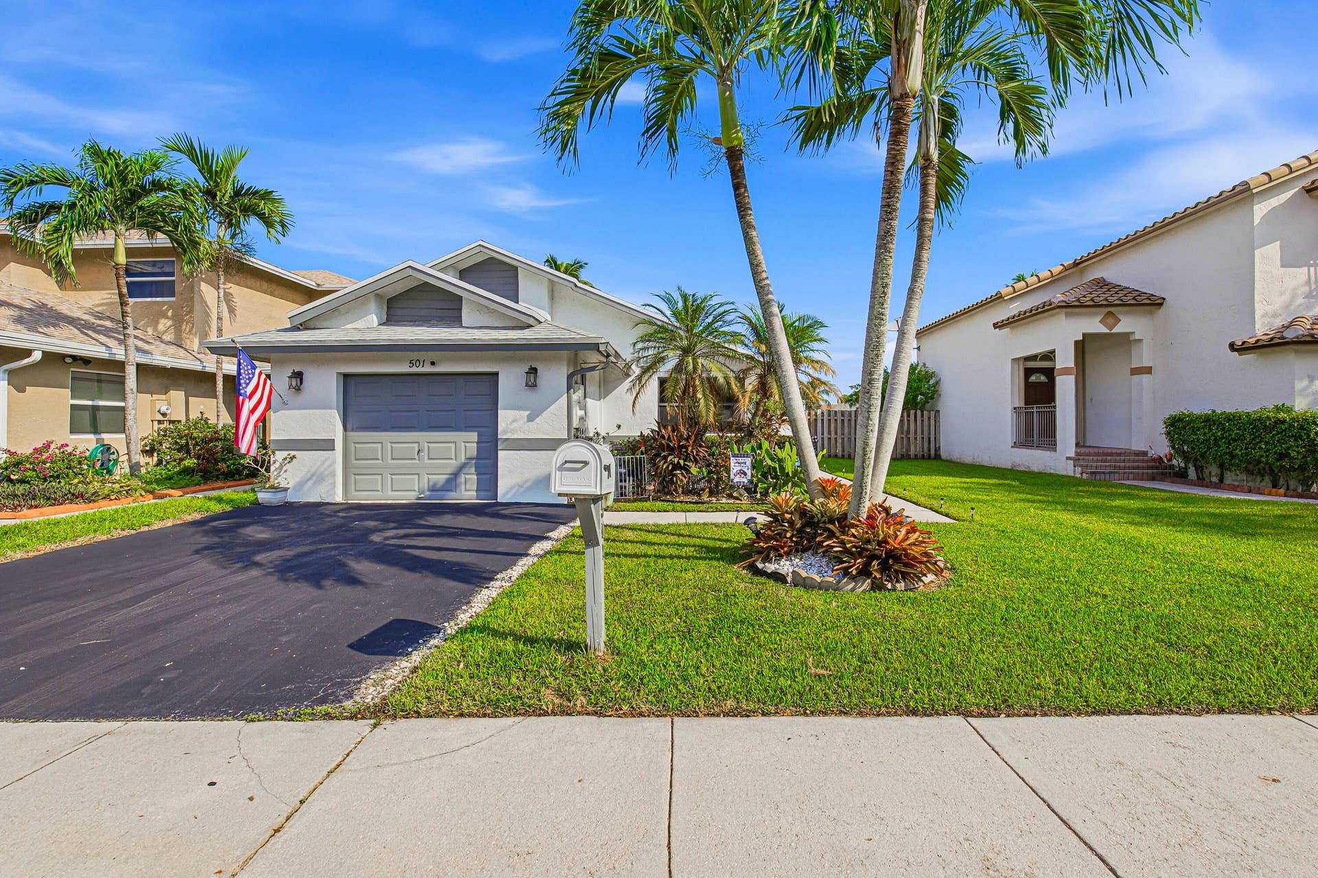 501 Lakeside Circle, Sunrise, FL 33326 Front Home