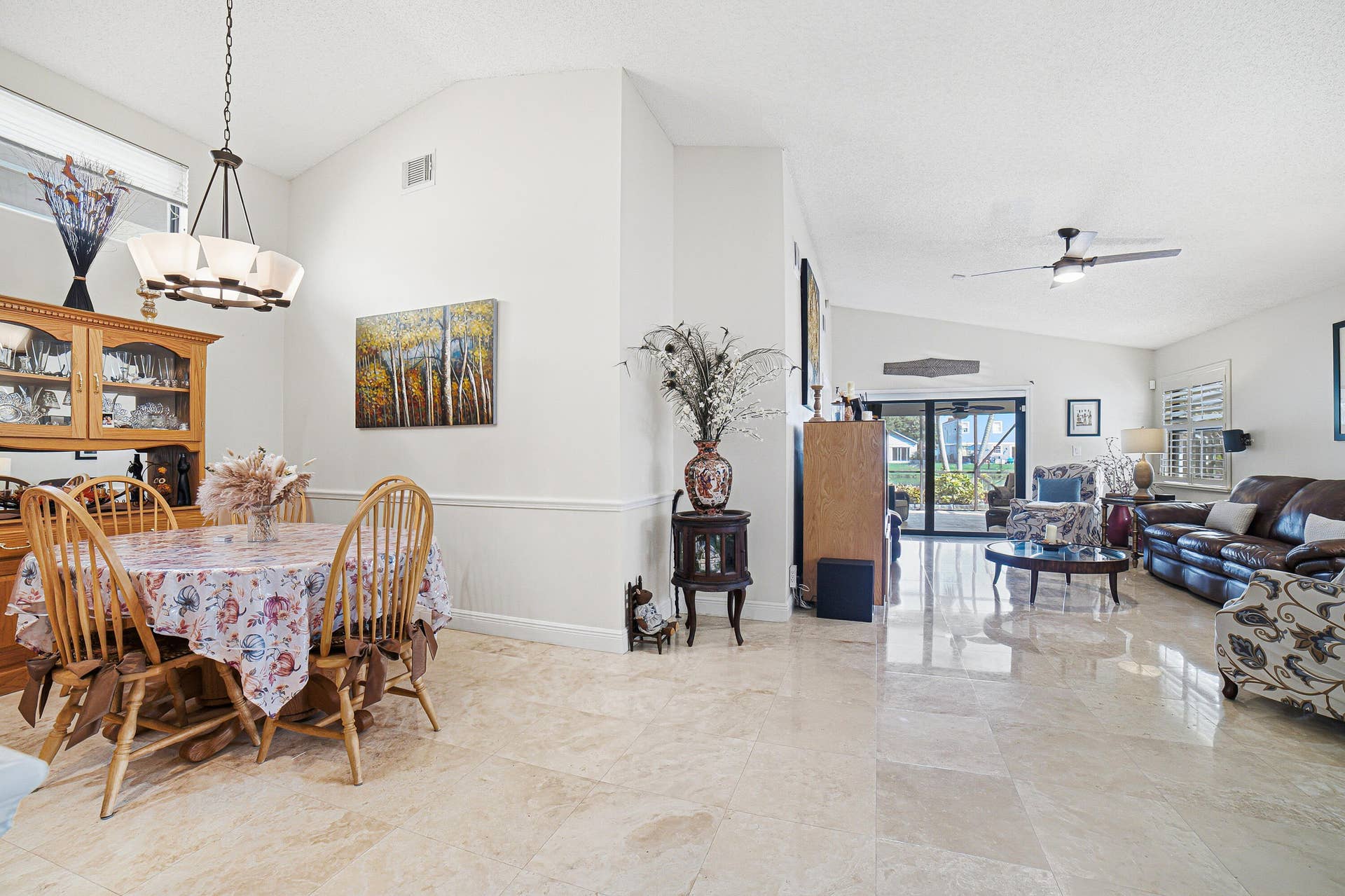 501 Lakeside Circle, Sunrise, FL 33326 Livingroom-Dining Area-B