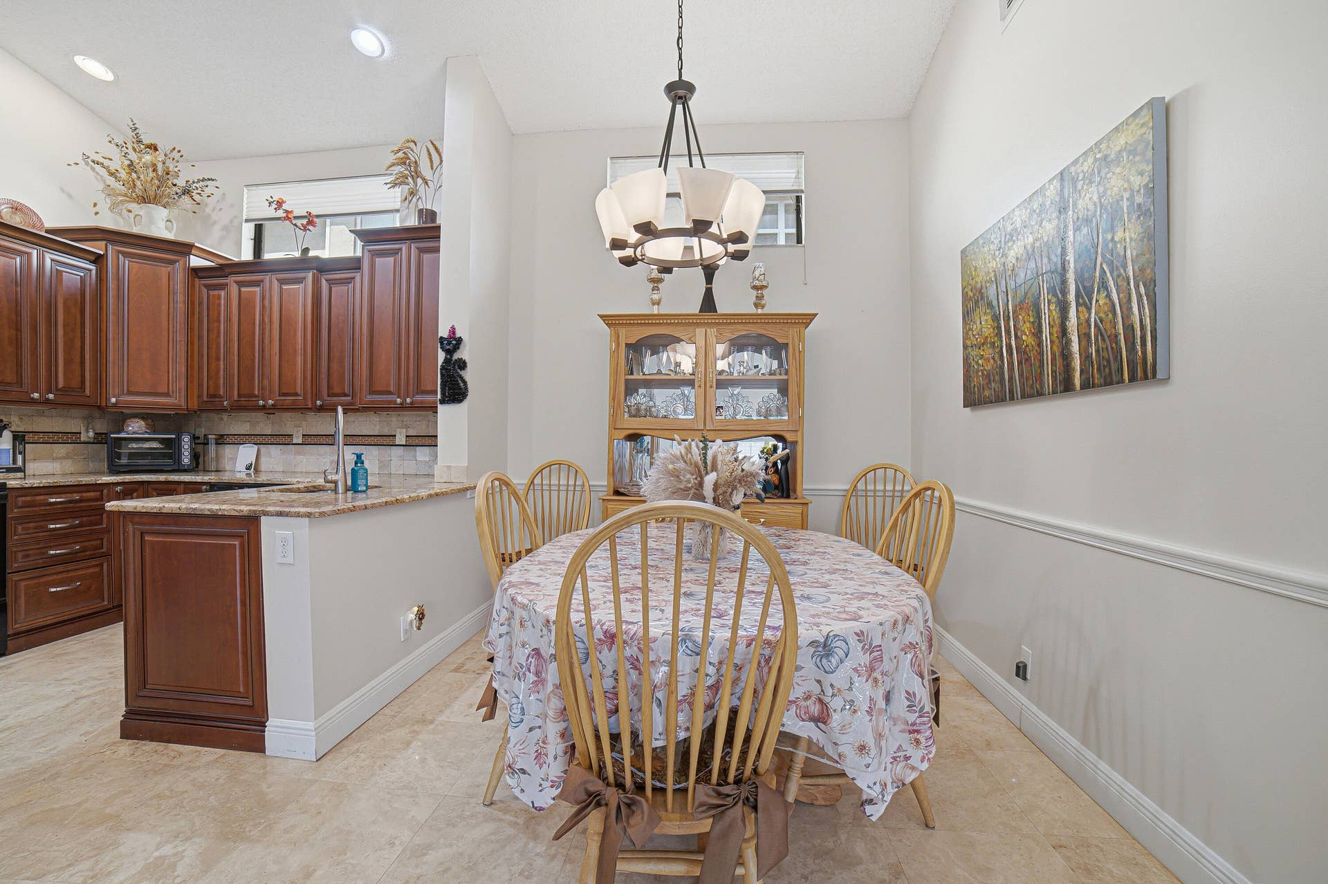 501 Lakeside Circle, Sunrise, FL 33326 Kitchen-Dining Area
