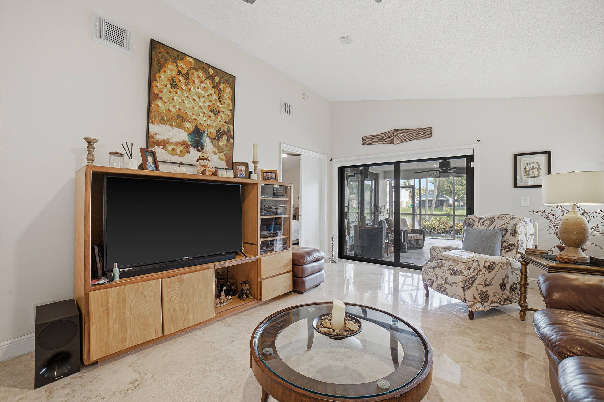 501 Lakeside Circle, Sunrise, FL 33326 Livingroom-B