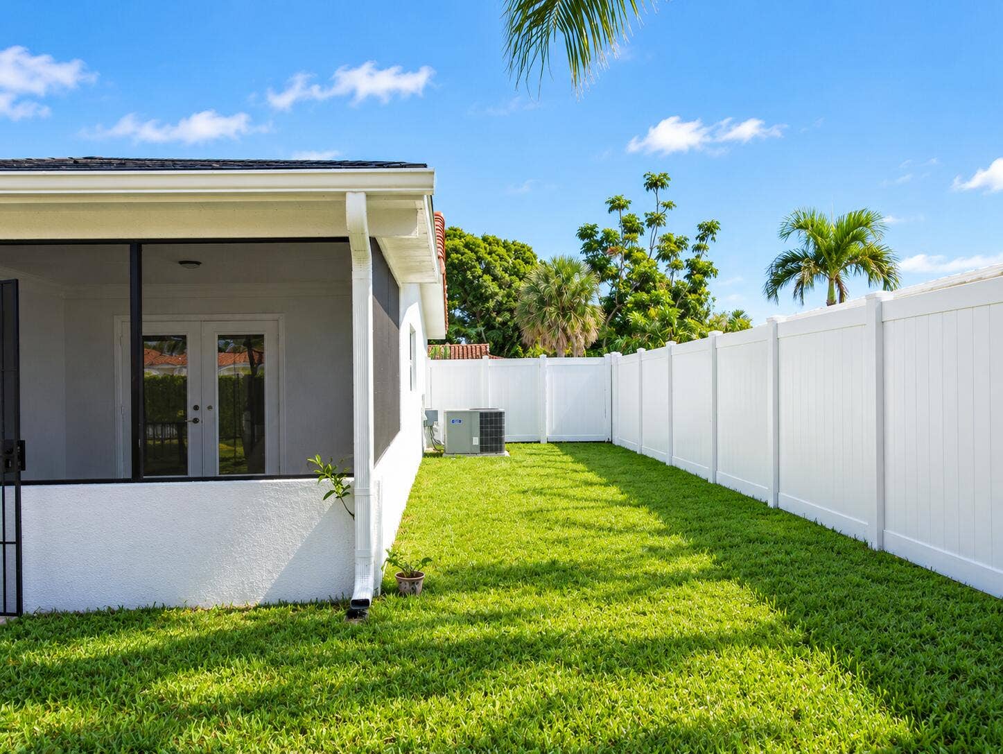 266 SW 12TH Street, Boca Raton, Boca Raton, FL 33432 Sunny Tropical Side Yard with Lanai and