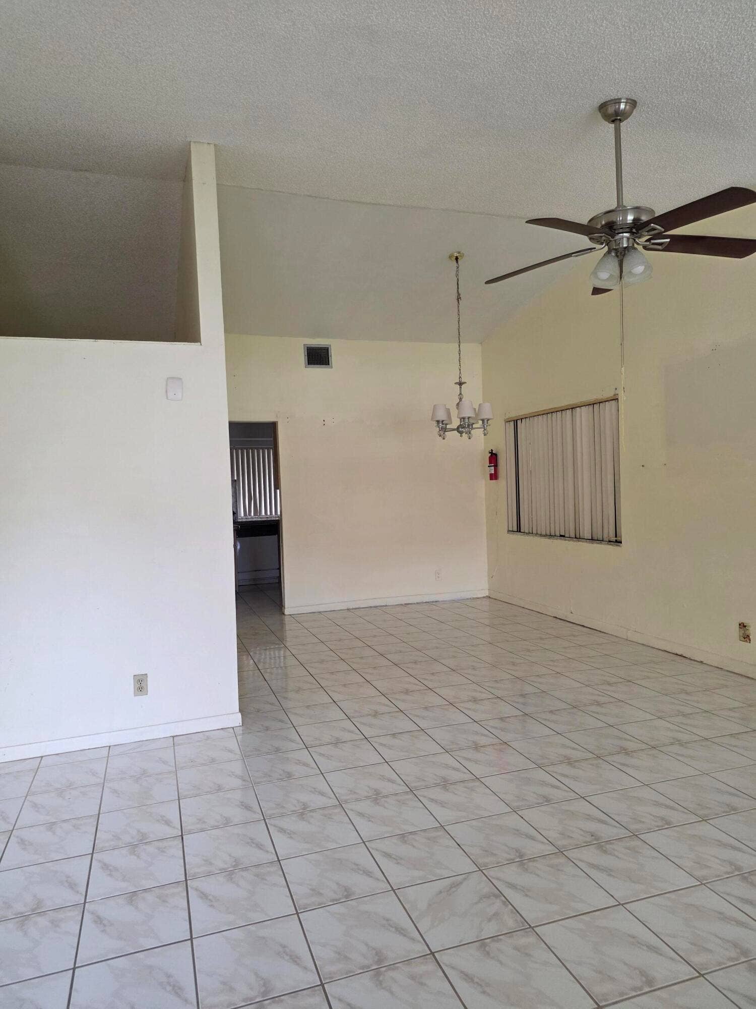 2000 NW 70TH Lane, Margate, FL 33063 20261008_111740