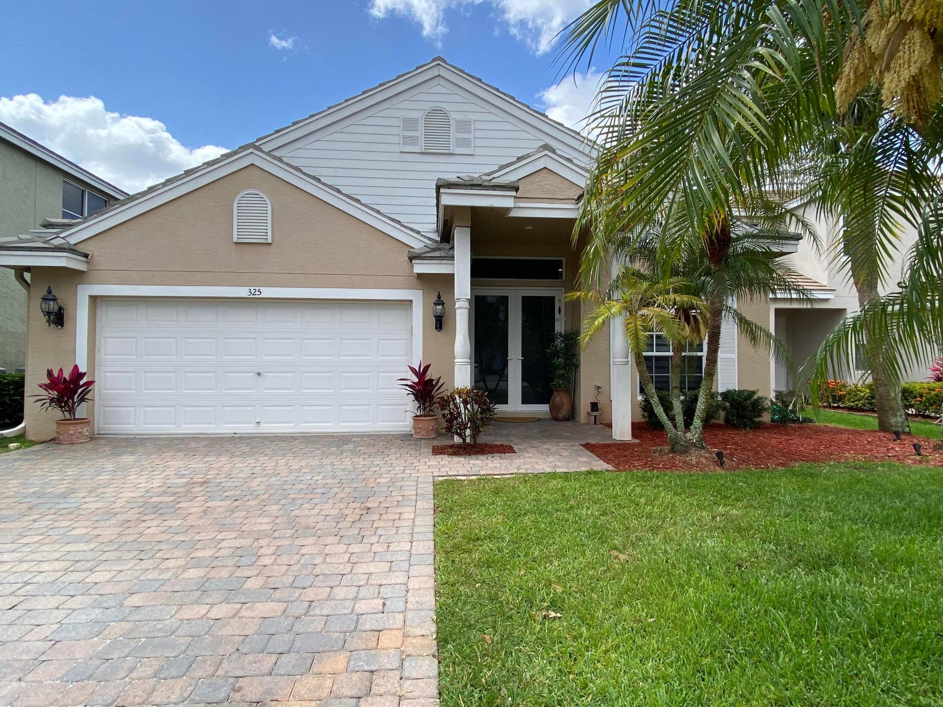 325 Berenger Walk, Royal Palm Beach, FL 33414 677950B9-F3F9-439A-BE87-0EE536FB9EAE