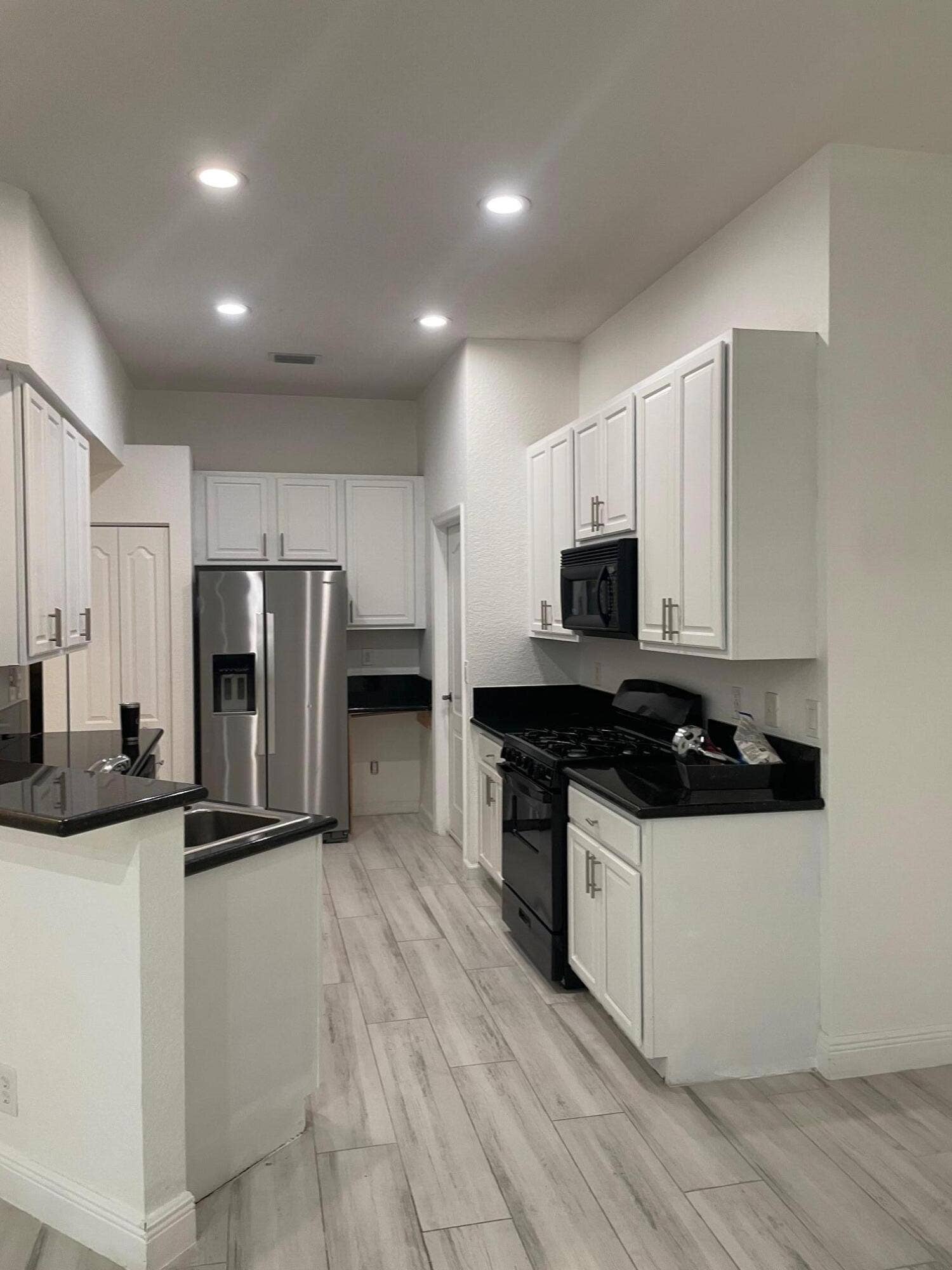 325 Berenger Walk, Royal Palm Beach, FL 33414 Kitchen