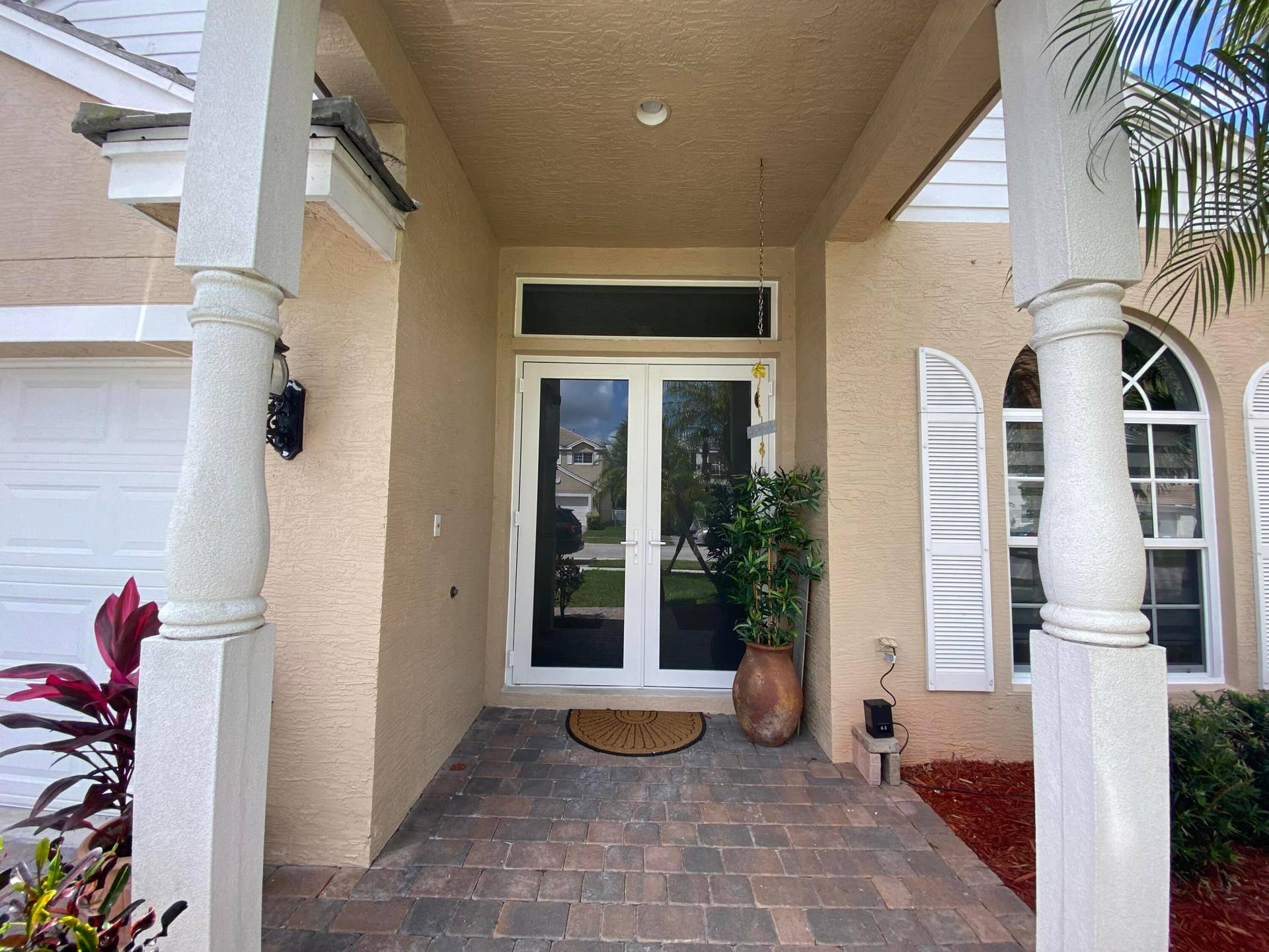 325 Berenger Walk, Royal Palm Beach, FL 33414 9A24DBBE-56E4-447D-B455-7CEFDFBAAF84