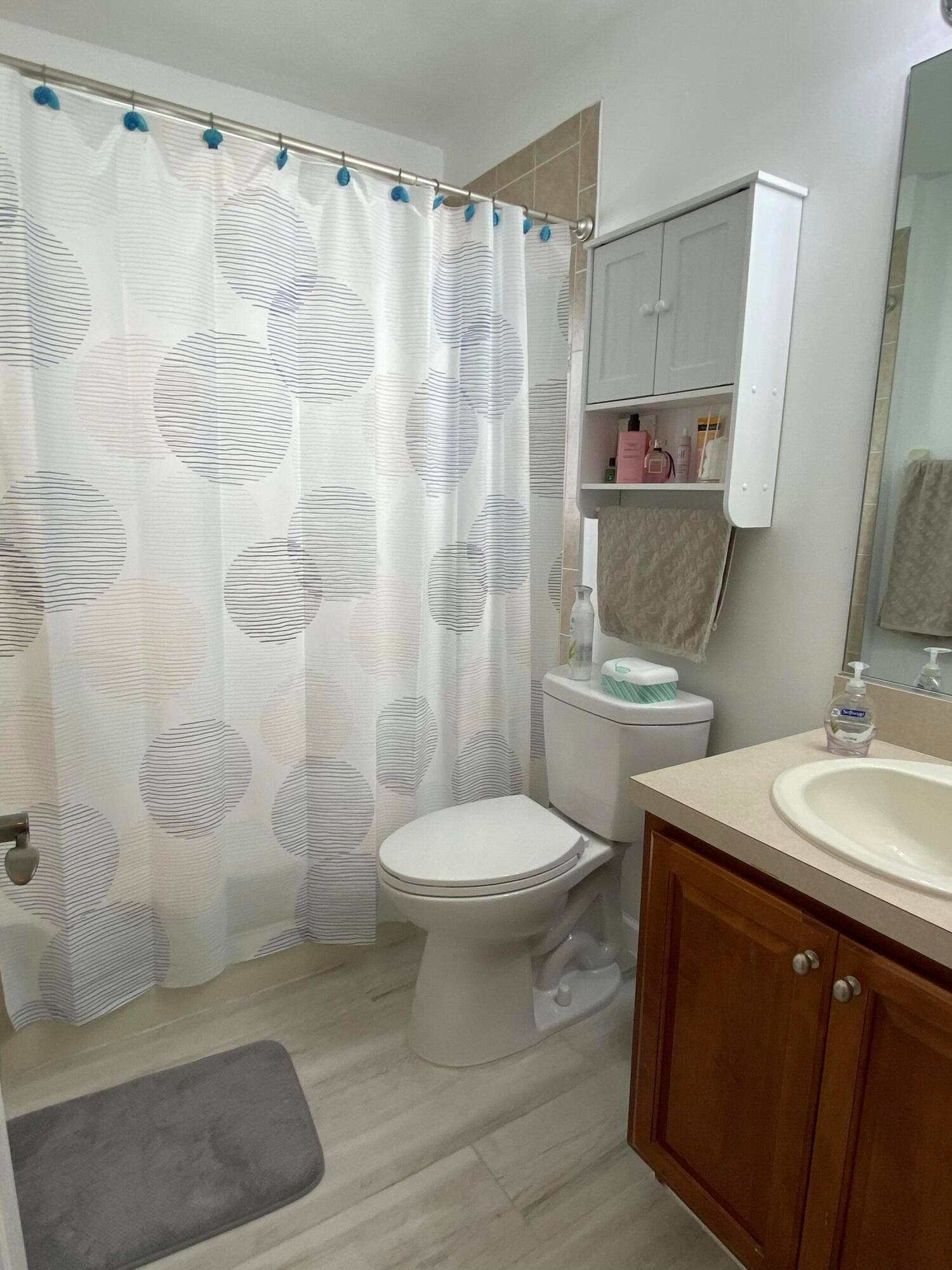 325 Berenger Walk, Royal Palm Beach, FL 33414 2nd bathroom